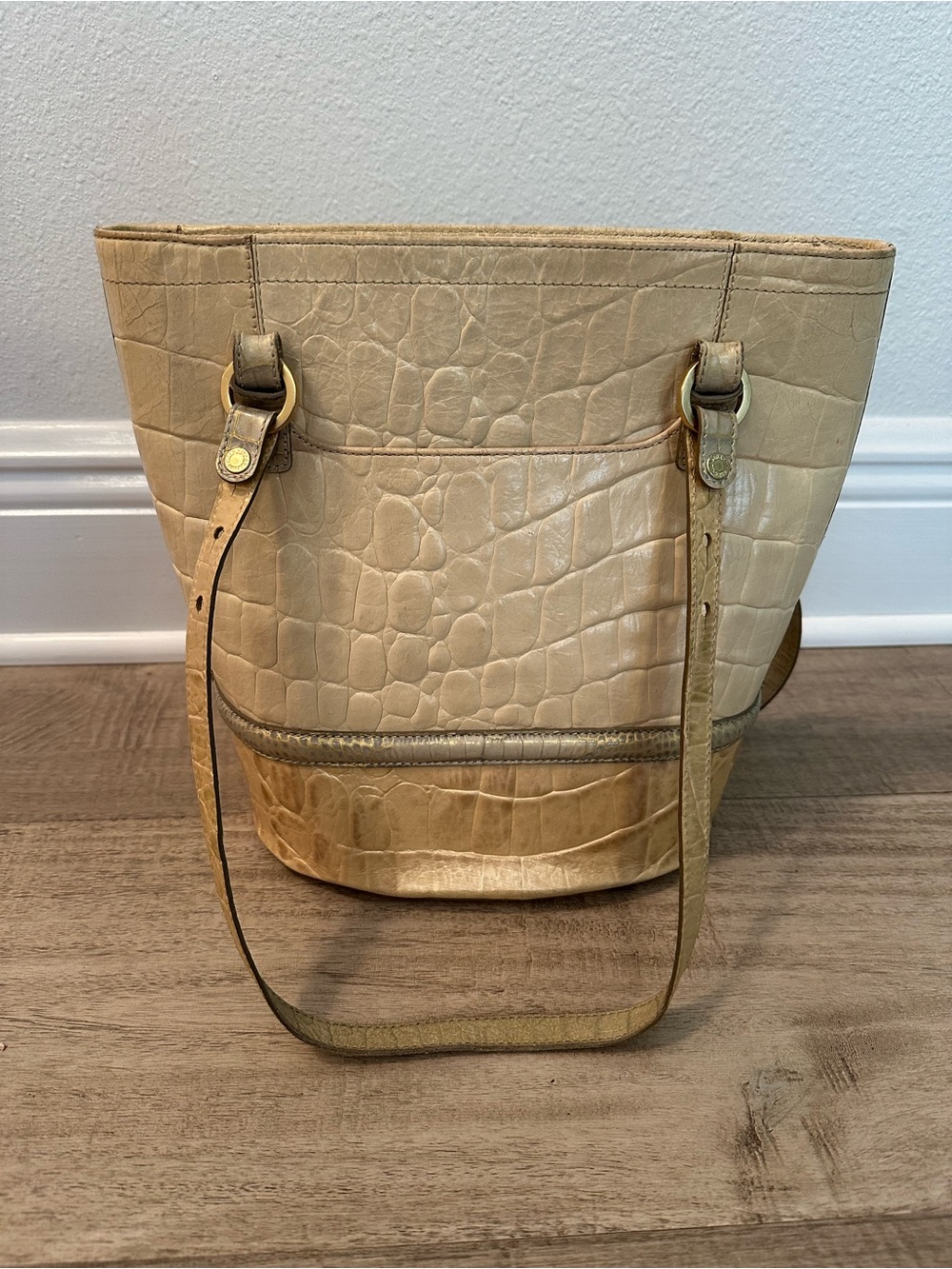 Brahmin Cream Croc-Embossed Leather Tote with Gold Charm - Picture 3 of 6